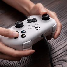 Manette 8BitDo Ultimate Wired pour Xbox et PC - Blanc